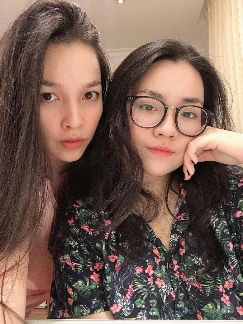Nữ nghệ sĩ đình đám U50 bán quần áo ở đường Nguyễn Trãi, TP.HCM