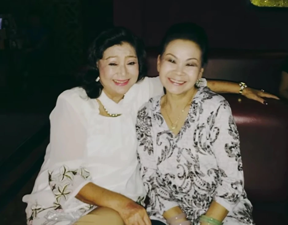 Nữ NSND quyền lực miền Nam nói 1 điều về Khánh Ly Nữ NSND quyền lực miền Nam nói 1 điều về Khánh Ly