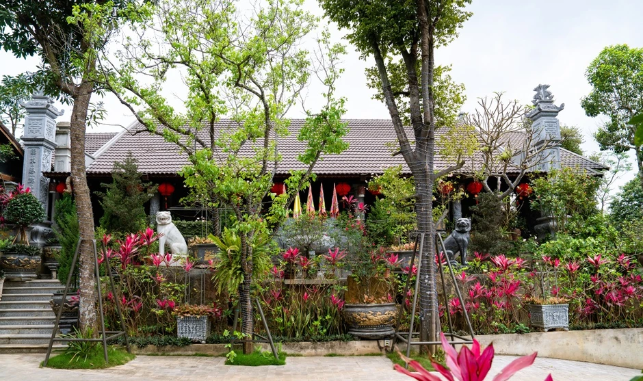 Nữ NSND trẻ nhất Việt Nam ở biệt phủ 8.000m² Nữ NSND trẻ nhất Việt Nam ở biệt phủ 8.000m²