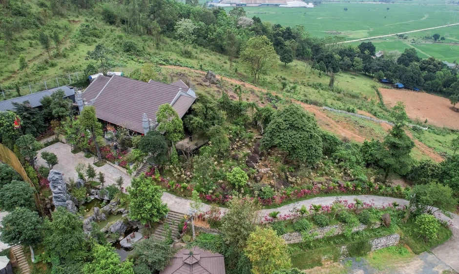 Nữ NSND trẻ nhất Việt Nam ở biệt phủ 8.000m² Nữ NSND trẻ nhất Việt Nam ở biệt phủ 8.000m²