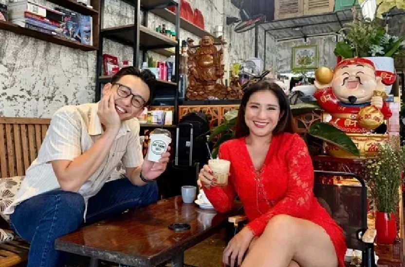Nữ NSƯT đi bán cà phê ở Gò Vấp TP.HCM thừa nhận thất bại Nữ NSƯT đi bán cà phê ở Gò Vấp TP.HCM thừa nhận thất bại