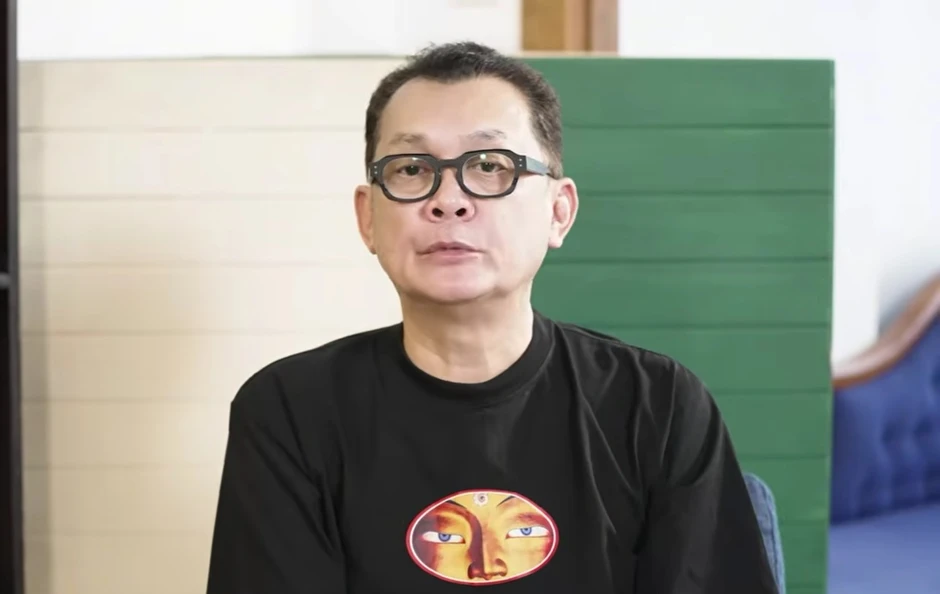 Nữ NSƯT huyền thoại miền Nam không biết cầm tiền Nữ NSƯT huyền thoại miền Nam không biết cầm tiền