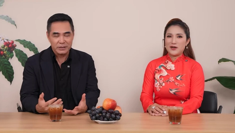 Nữ NSƯT là mẹ đơn thân "về chung một nhà" với người đàn ông cùng quê, SN 1973 Nữ NSƯT là mẹ đơn thân "về chung một nhà" với người đàn ông cùng quê, SN 1973