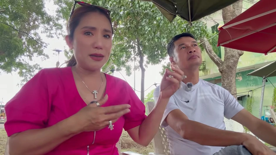 Nữ NSƯT một năm đổi nhà 4 lần: "Tôi đâu có khùng" Nữ NSƯT một năm đổi nhà 4 lần: "Tôi đâu có khùng"
