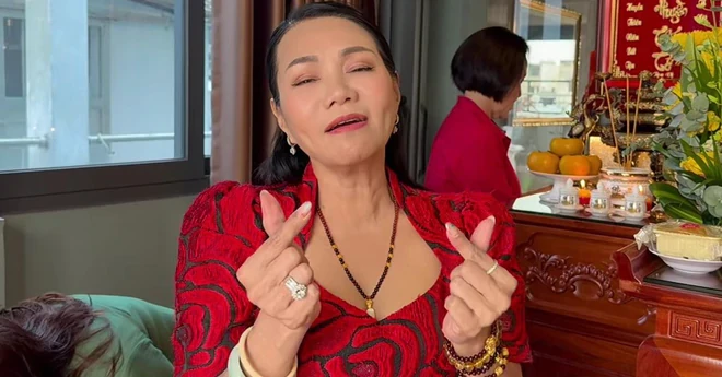 Nữ NSƯT từ Mỹ về làm tiệc đãi hơn 300 người Nữ NSƯT từ Mỹ về làm tiệc đãi hơn 300 người