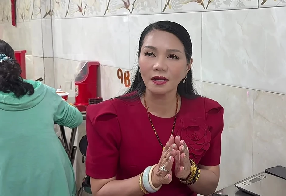 Nữ NSƯT từ Mỹ về xin lỗi các đồng nghiệp Nữ NSƯT từ Mỹ về xin lỗi các đồng nghiệp