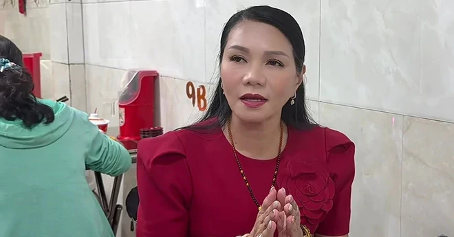 Nữ NSƯT từ Mỹ về xin lỗi các đồng nghiệp Nữ NSƯT từ Mỹ về xin lỗi các đồng nghiệp