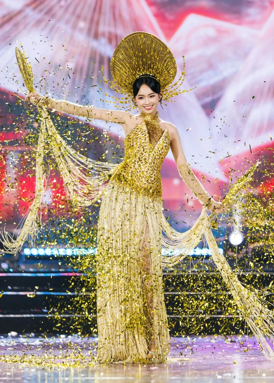 Nữ sinh vượt khó là ứng viên sáng giá tại Miss World Vietnam 2025 Nữ sinh vượt khó là ứng viên sáng giá tại Miss World Vietnam 2025