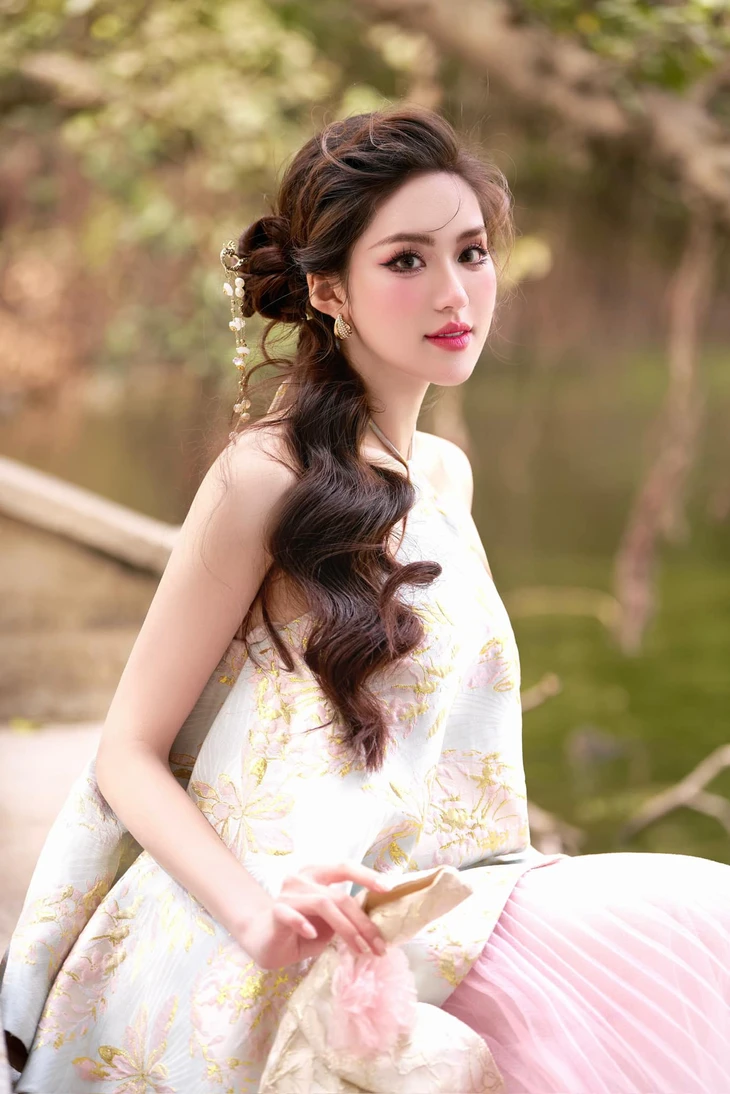 Phan Phương Oanh đoạt vương miện Miss World Vietnam có xứng đáng? Phan Phương Oanh đoạt vương miện Miss World Vietnam có xứng đáng?