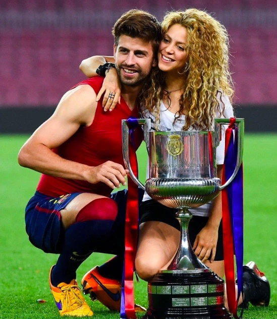 Phản ứng của bạn trai cũ Piqué khi chạm mặt Shakira tại World Cup Phản ứng của bạn trai cũ Piqué khi chạm mặt Shakira tại World Cup