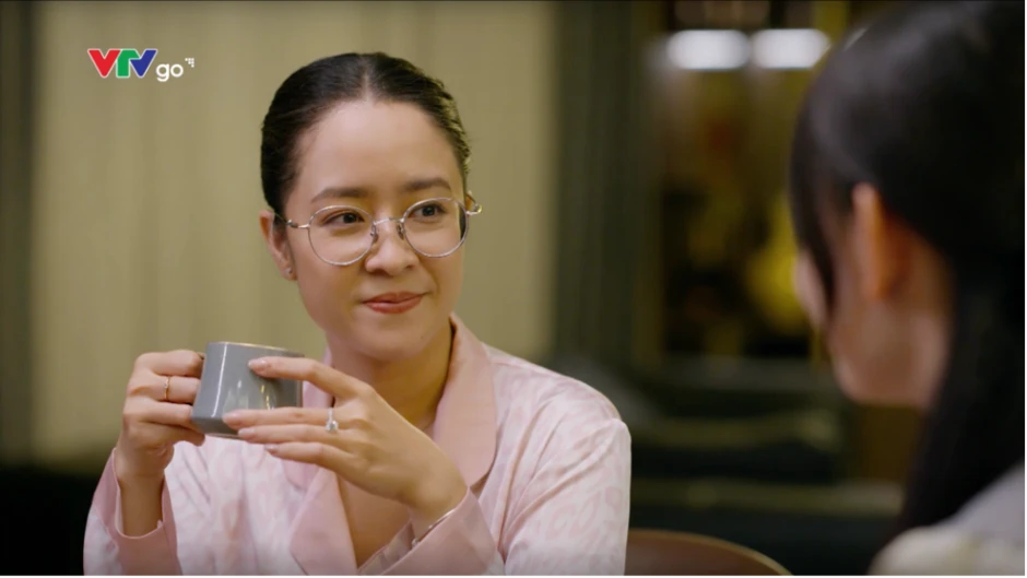 Phía bên kia thành phố - Tập 11: Khuê đau lòng khi biết rõ quá khứ của mẹ Phía bên kia thành phố - Tập 11: Khuê đau lòng khi biết rõ quá khứ của mẹ