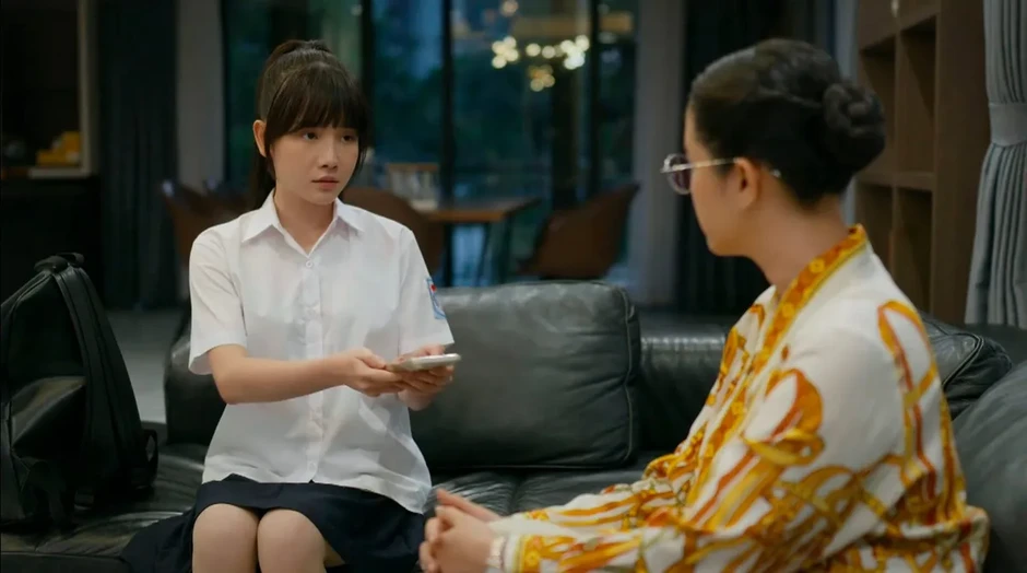 Phía bên kia thành phố - Tập 14: Mẹ Khuê bật khóc ân hận vì dạy con nhẫn nhịn, sự thật về "trò ngoan" Thái bị lật tẩy Phía bên kia thành phố - Tập 14: Mẹ Khuê bật khóc ân hận vì dạy con nhẫn nhịn, sự thật về "trò ngoan" Thái bị lật tẩy