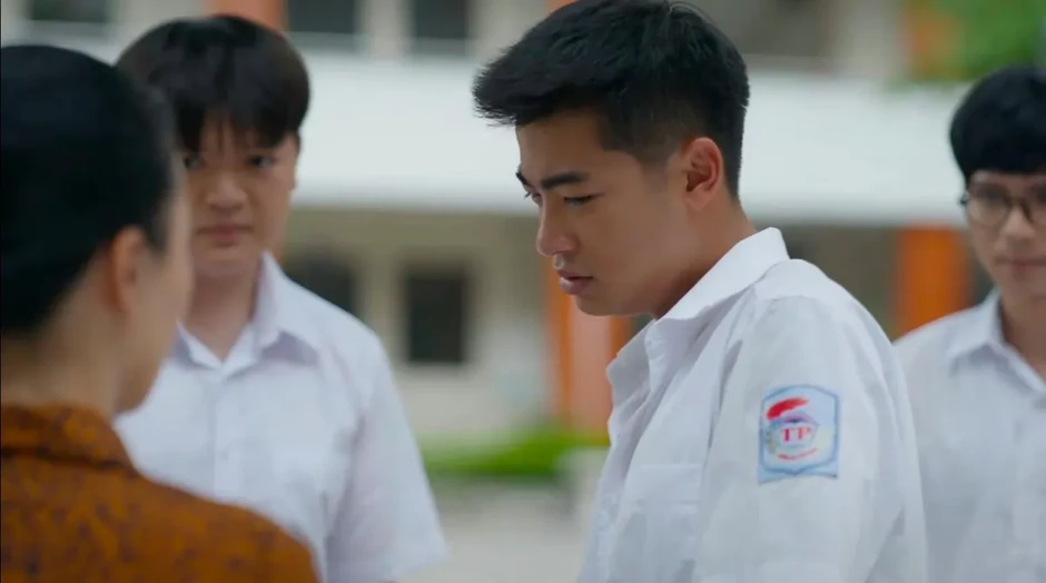 Phía bên kia thành phố - Tập 14: Mẹ Khuê bật khóc ân hận vì dạy con nhẫn nhịn, sự thật về "trò ngoan" Thái bị lật tẩy Phía bên kia thành phố - Tập 14: Mẹ Khuê bật khóc ân hận vì dạy con nhẫn nhịn, sự thật về "trò ngoan" Thái bị lật tẩy
