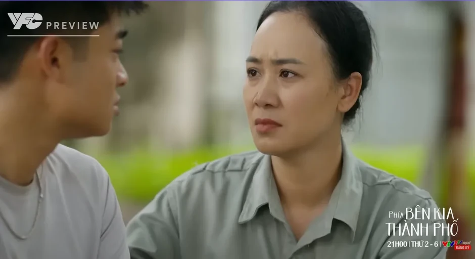 Phía bên kia thành phố - Tập 23: Cương ước Tuyết Lan không bao giờ xuất hiện trong đời mình Phía bên kia thành phố - Tập 23: Cương ước Tuyết Lan không bao giờ xuất hiện trong đời mình