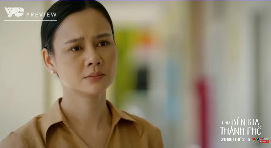 Phía bên kia thành phố - Tập 23: Cương ước Tuyết Lan không bao giờ xuất hiện trong đời mình Phía bên kia thành phố - Tập 23: Cương ước Tuyết Lan không bao giờ xuất hiện trong đời mình