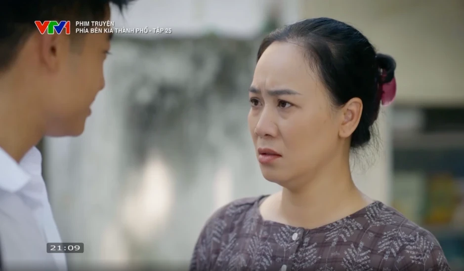 Phía bên kia thành phố - Tập 25: Bí mật trong cuốn nhật ký khiến cả gia đình Tuyết Lan bàng hoàng