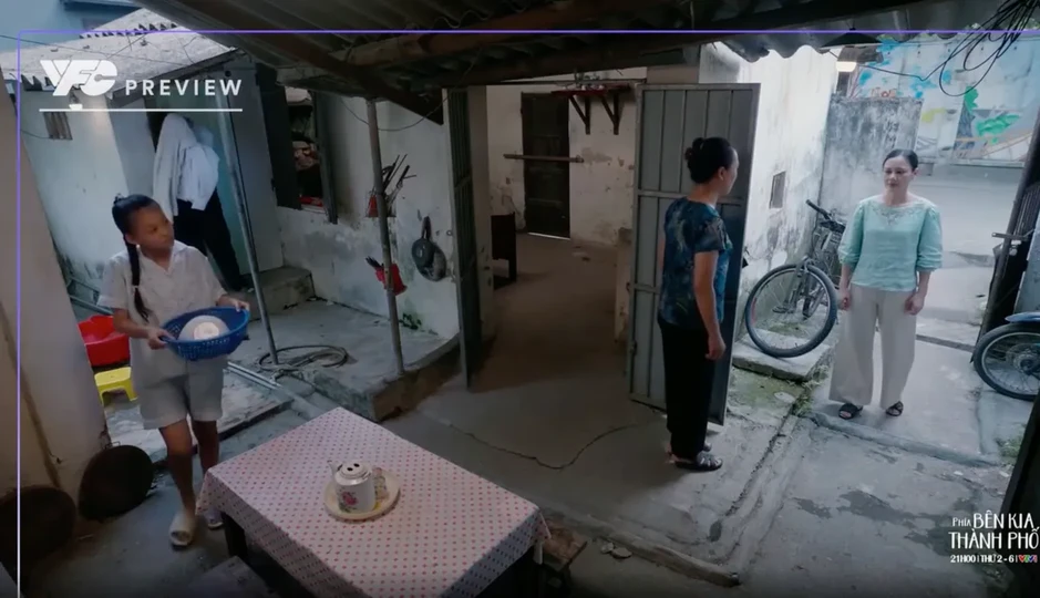 Phía bên kia thành phố - Tập 25: Mẹ Khuê thay đổi quyết định, Cương thoát án? Phía bên kia thành phố - Tập 25: Mẹ Khuê thay đổi quyết định, Cương thoát án?