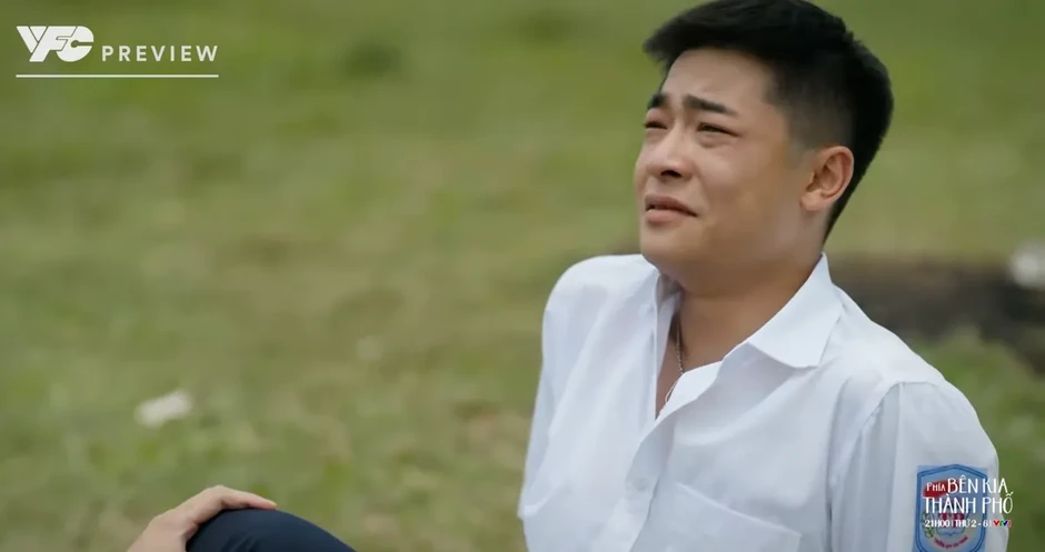 Phía bên kia thành phố - Tập 7: Khước từ là thế, Tuyết Lan vẫn một mực bảo vệ Cương trước mặt Thái Phía bên kia thành phố - Tập 7: Khước từ là thế, Tuyết Lan vẫn một mực bảo vệ Cương trước mặt Thái