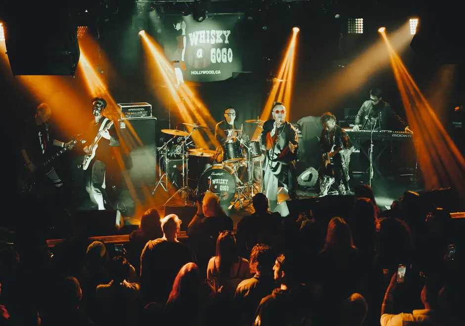 Phiên bản rock kết hợp đàn bầu 'Trống cơm' gây chú ý Phiên bản rock kết hợp đàn bầu 'Trống cơm' gây chú ý