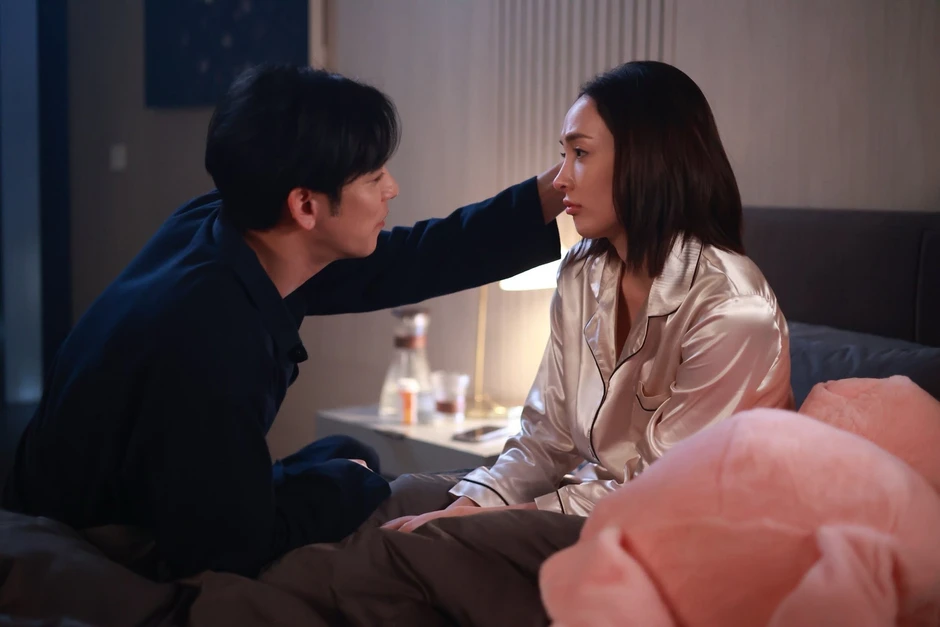 Phim 18+ đang khiến netizen Việt bức xúc: Cảnh nóng tăng cấp độ theo từng tập, sốc nhất là hành động của cặp chính
