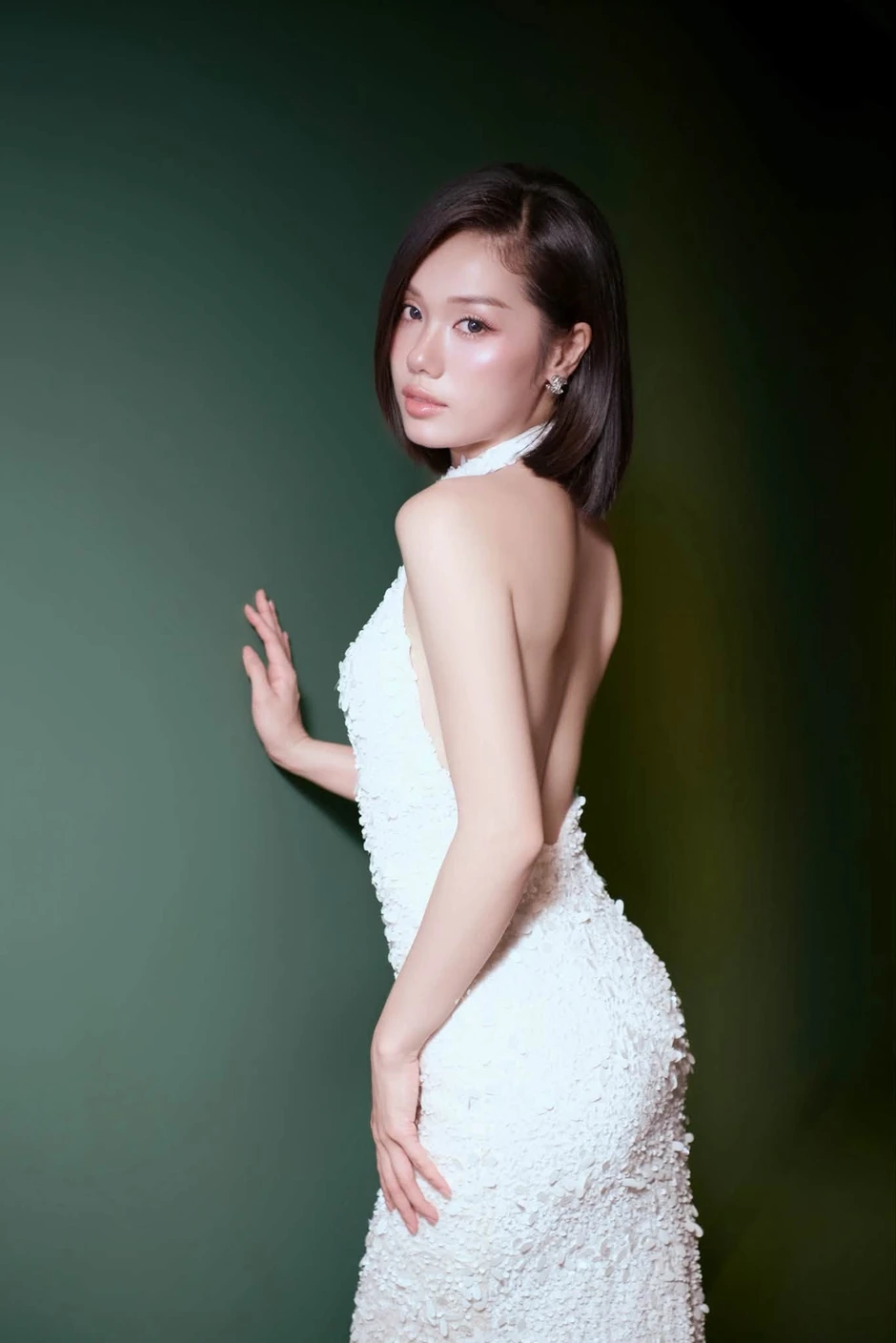 Phim chưa kịp bán vé, đạo diễn đã hai lần xin lỗi Phim chưa kịp bán vé, đạo diễn đã hai lần xin lỗi