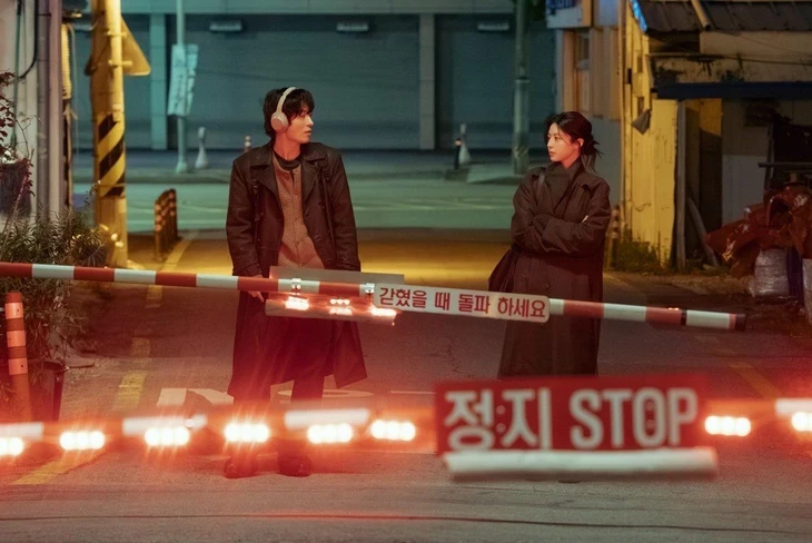Phim Hàn tháng 4: IU, Byeon Woo Seok kết hôn, Go Youn Jung trở lại với phim chữa lành