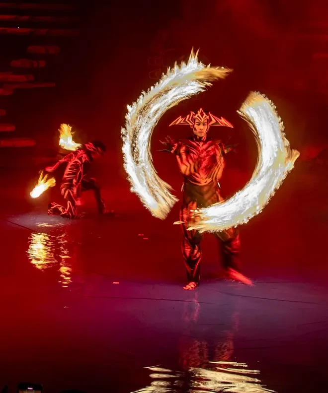 Phùng Minh Cương: "Xiếc đã dạy tôi rằng, không có giới hạn nào là không thể vượt qua nếu đủ kiên trì" Phùng Minh Cương: "Xiếc đã dạy tôi rằng, không có giới hạn nào là không thể vượt qua nếu đủ kiên trì"