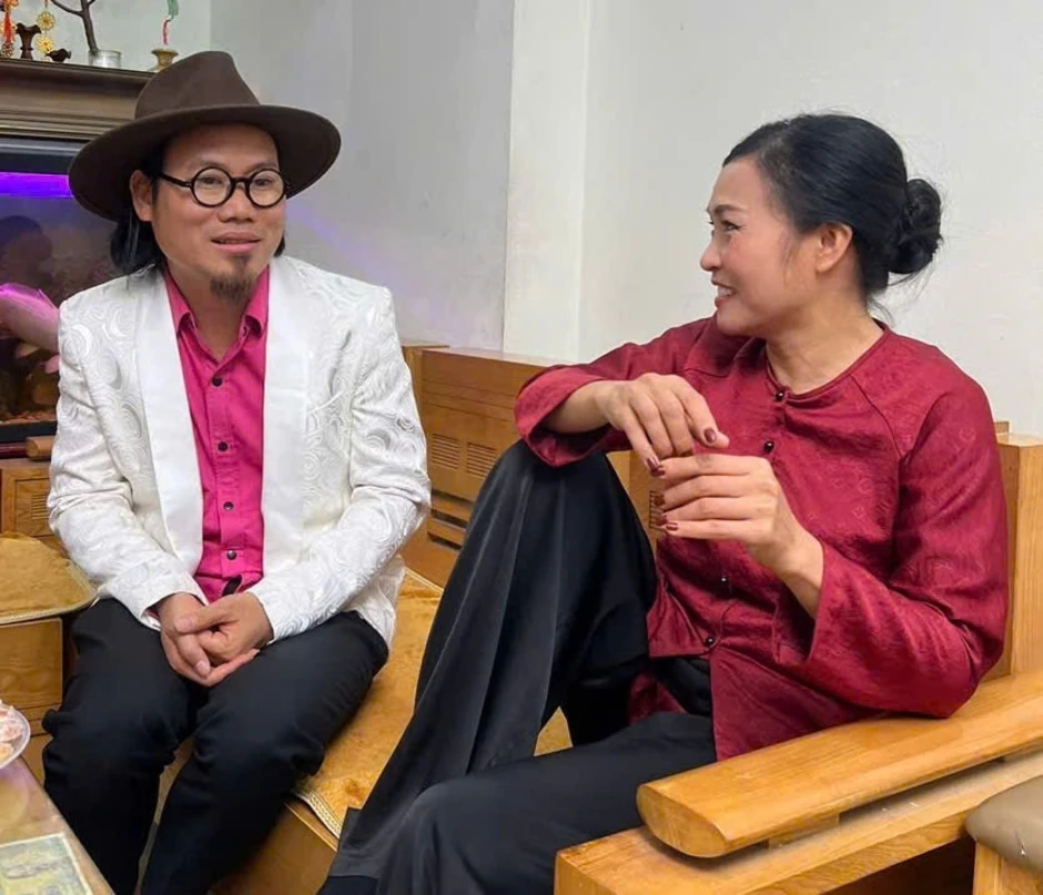 Phương Thanh không thấy áp lực khi diễn hài cùng Quang Thắng, Thanh Tú Phương Thanh không thấy áp lực khi diễn hài cùng Quang Thắng, Thanh Tú
