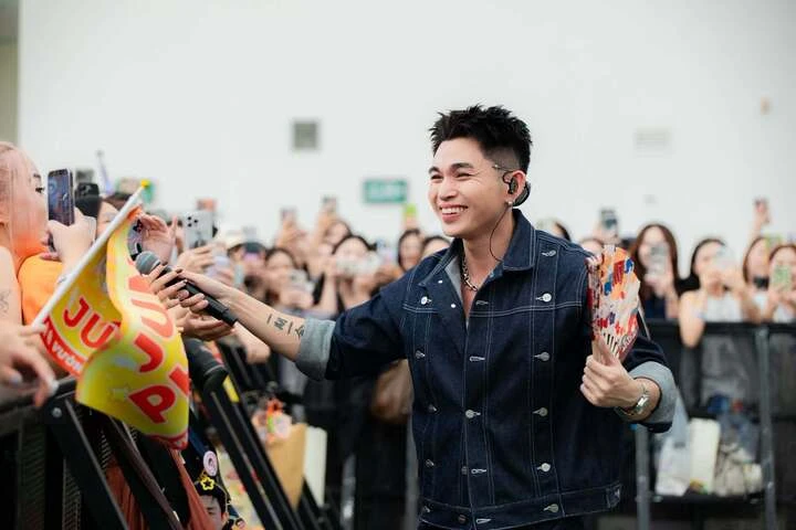 Quán quân 'Gương mặt thân quen': Người rời showbiz, người đổi đời nhờ gameshow Quán quân 'Gương mặt thân quen': Người rời showbiz, người đổi đời nhờ gameshow