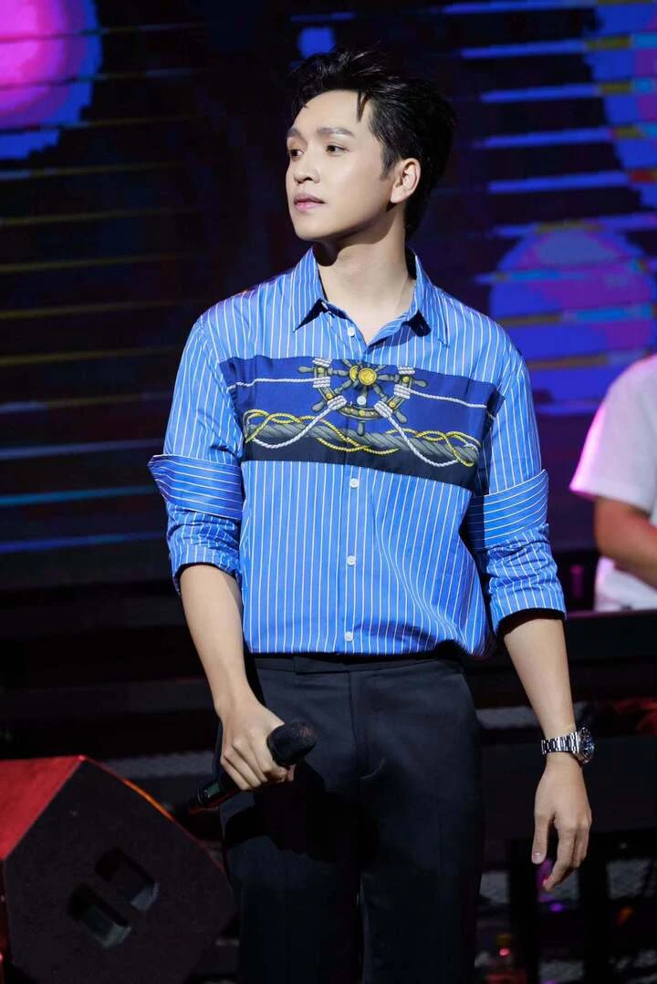 Quán quân 'Gương mặt thân quen': Người rời showbiz, người đổi đời nhờ gameshow Quán quân 'Gương mặt thân quen': Người rời showbiz, người đổi đời nhờ gameshow