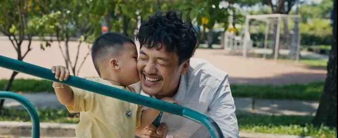 Quang Tuấn đưa con trai đi đóng phim về tình cảm gia đình Quang Tuấn đưa con trai đi đóng phim về tình cảm gia đình
