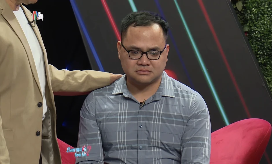 Quyền Linh xót xa khi nam kỹ sư khóc nghẹn trên show hẹn hò