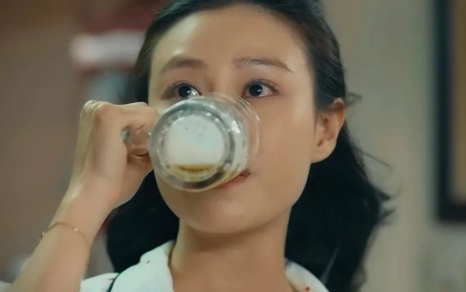 Quỳnh Châu bật mí vai Diệu hậu ly hôn trong Dưới ô cửa sáng đèn Quỳnh Châu bật mí vai Diệu hậu ly hôn trong Dưới ô cửa sáng đèn