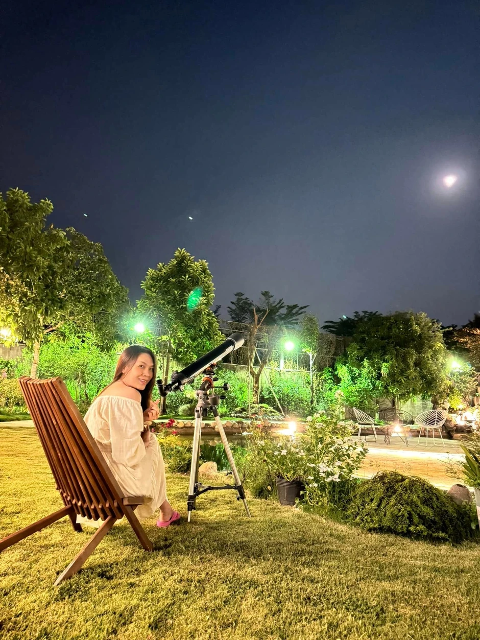 Sao hạng S quyền lực nhất nhì showbiz, 2 thập kỷ không chao đảo vị thế, sạch scandal: Sống kín tiếng trong biệt phủ nghìn mét vuông Sao hạng S quyền lực nhất nhì showbiz, 2 thập kỷ không chao đảo vị thế, sạch scandal: Sống kín tiếng trong biệt phủ nghìn mét vuông