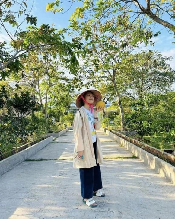 Sao hạng S quyền lực nhất nhì showbiz, 2 thập kỷ không chao đảo vị thế, sạch scandal: Sống kín tiếng trong biệt phủ nghìn mét vuông Sao hạng S quyền lực nhất nhì showbiz, 2 thập kỷ không chao đảo vị thế, sạch scandal: Sống kín tiếng trong biệt phủ nghìn mét vuông