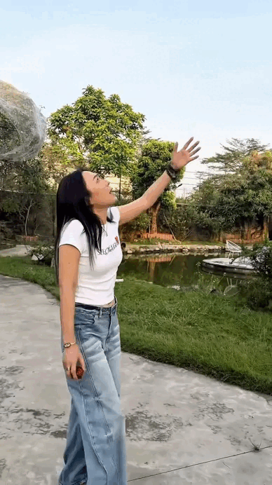 Sao hạng S quyền lực nhất nhì showbiz, 2 thập kỷ không chao đảo vị thế, sạch scandal: Sống kín tiếng trong biệt phủ nghìn mét vuông Sao hạng S quyền lực nhất nhì showbiz, 2 thập kỷ không chao đảo vị thế, sạch scandal: Sống kín tiếng trong biệt phủ nghìn mét vuông
