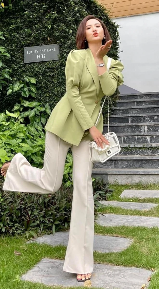 Sao Huyền Lizzie lại trông như thế này?