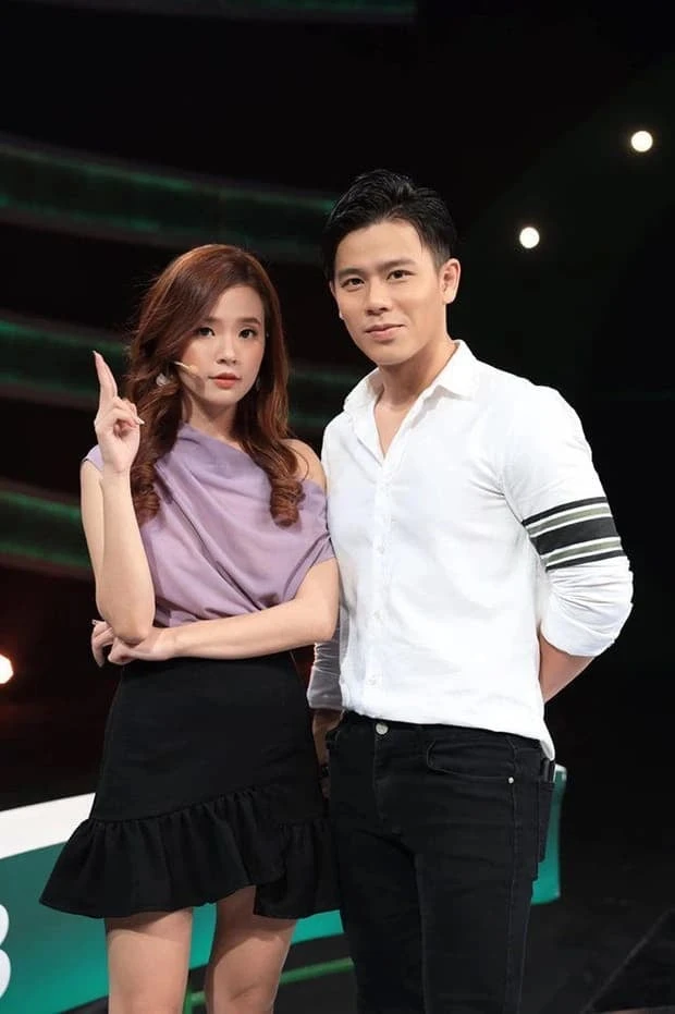 Sao nam Vbiz từng nổi tiếng là "quý ông" nay bán chè trôi nước, thịt kho rệu giao bằng xe ô tô khắp TP.HCM Sao nam Vbiz từng nổi tiếng là "quý ông" nay bán chè trôi nước, thịt kho rệu giao bằng xe ô tô khắp TP.HCM