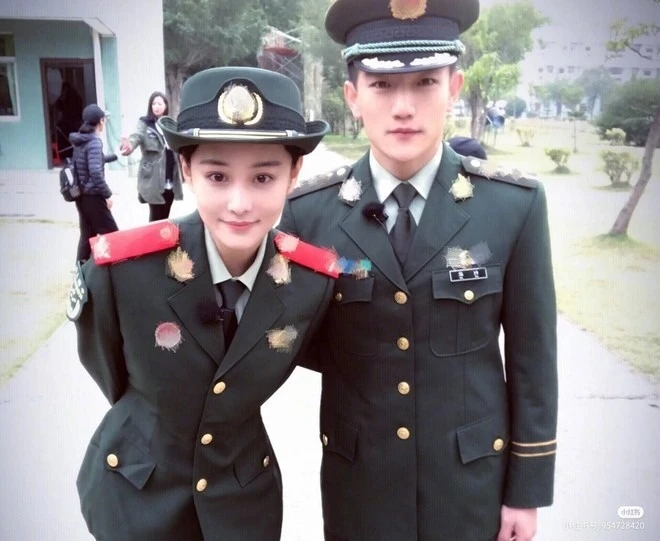 Sao nữ cưới sĩ quan đặc công "vỡ mộng", tiết lộ góc khuất hôn nhân không như mơ Sao nữ cưới sĩ quan đặc công "vỡ mộng", tiết lộ góc khuất hôn nhân không như mơ