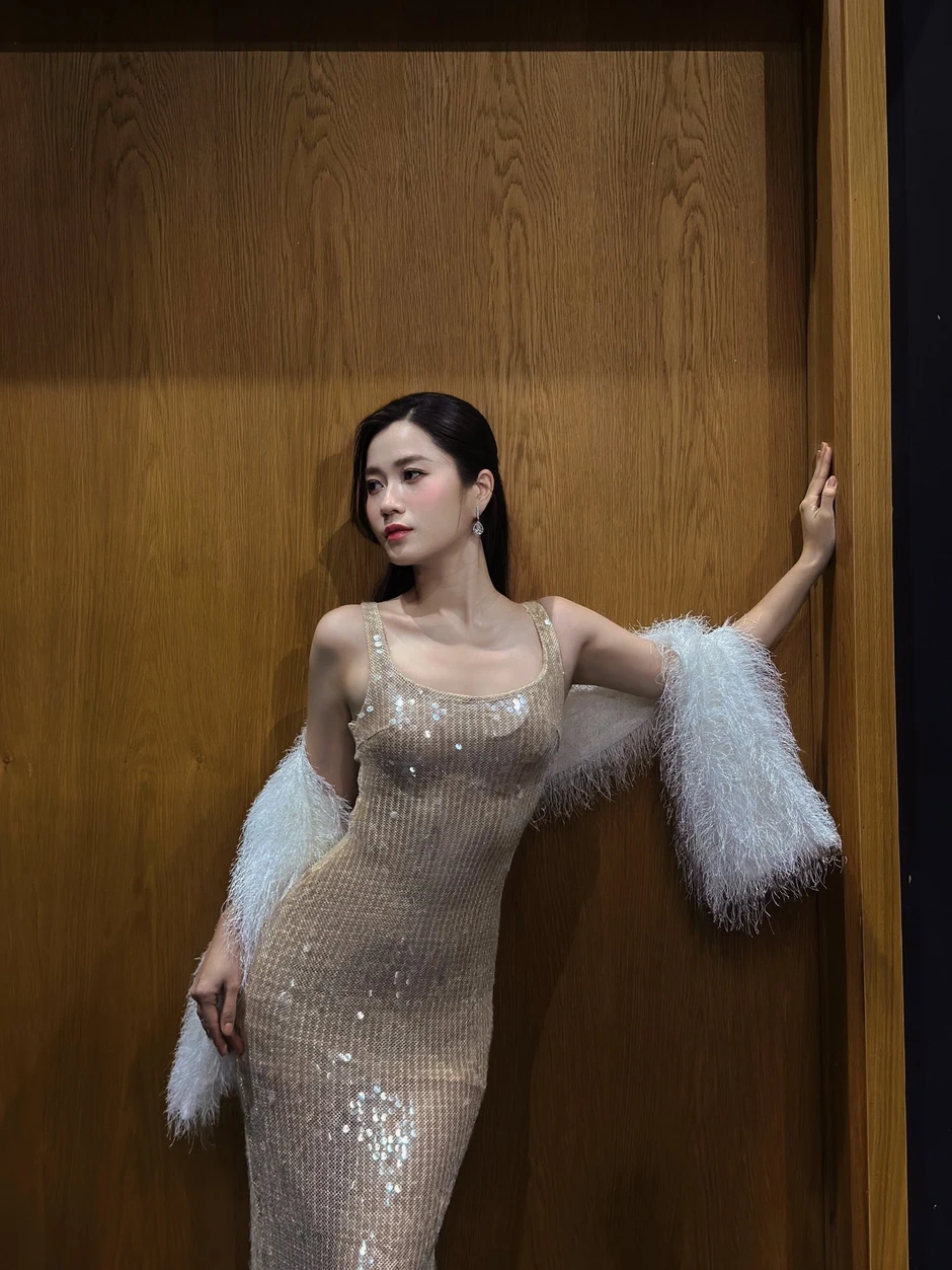 Sao nữ dù bị Trường Giang lẫn chồng chê béo nhưng nhan sắc vẫn vươn tầm quốc tế