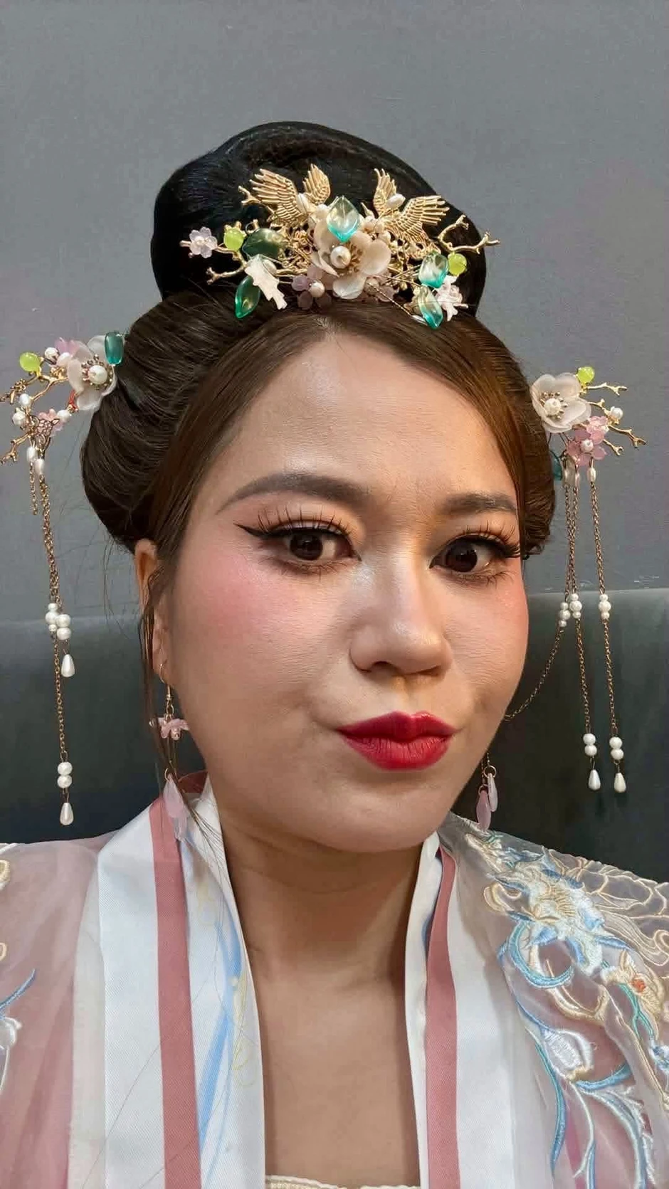 Sao nữ dù bị Trường Giang lẫn chồng chê béo nhưng nhan sắc vẫn vươn tầm quốc tế