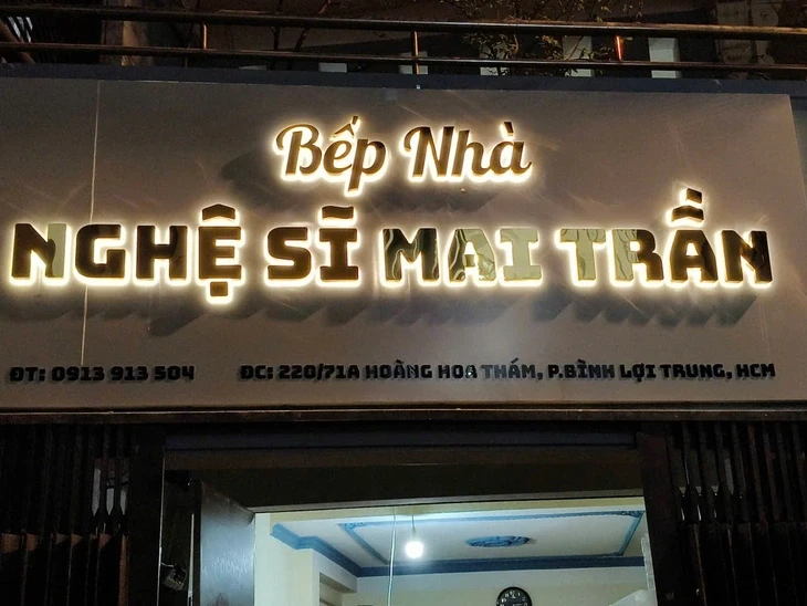 Sau bao ngày vất vả, nghệ sĩ Mai Trần đã có quán riêng