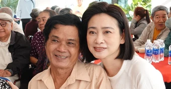 Sau bao ngày vất vả, nghệ sĩ Mai Trần đã có quán riêng