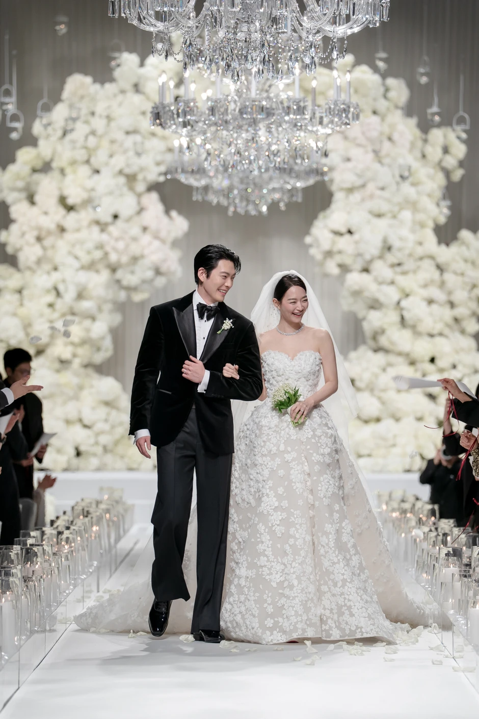 Shin Min Ah hóa “nữ thần giáng thế” ở sự kiện cao cấp tại Maroc: Khoe body bốc lửa xứng đáng phong thần, nhìn xuống hông quả táo mà sốc Shin Min Ah hóa “nữ thần giáng thế” ở sự kiện cao cấp tại Maroc: Khoe body bốc lửa xứng đáng phong thần, nhìn xuống hông quả táo mà sốc