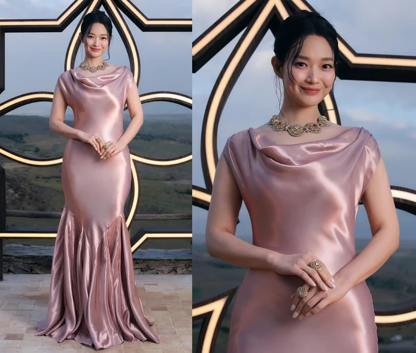 Shin Min Ah hóa “nữ thần giáng thế” ở sự kiện cao cấp tại Maroc: Khoe body bốc lửa xứng đáng phong thần, nhìn xuống hông quả táo mà sốc Shin Min Ah hóa “nữ thần giáng thế” ở sự kiện cao cấp tại Maroc: Khoe body bốc lửa xứng đáng phong thần, nhìn xuống hông quả táo mà sốc