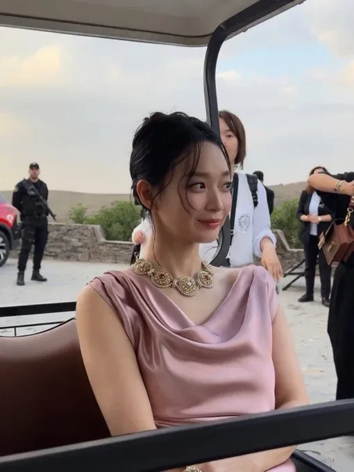 Shin Min Ah: “Nếu được tái sinh, tôi vẫn chọn là chính mình” Shin Min Ah: “Nếu được tái sinh, tôi vẫn chọn là chính mình”