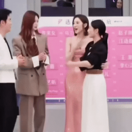 Show Trung Quốc Trang Pháp đang thi dính drama rợp trời: Ồn hơn cái chợ, giám khảo bù nhìn và dàn xếp kết quả lộ liễu Show Trung Quốc Trang Pháp đang thi dính drama rợp trời: Ồn hơn cái chợ, giám khảo bù nhìn và dàn xếp kết quả lộ liễu