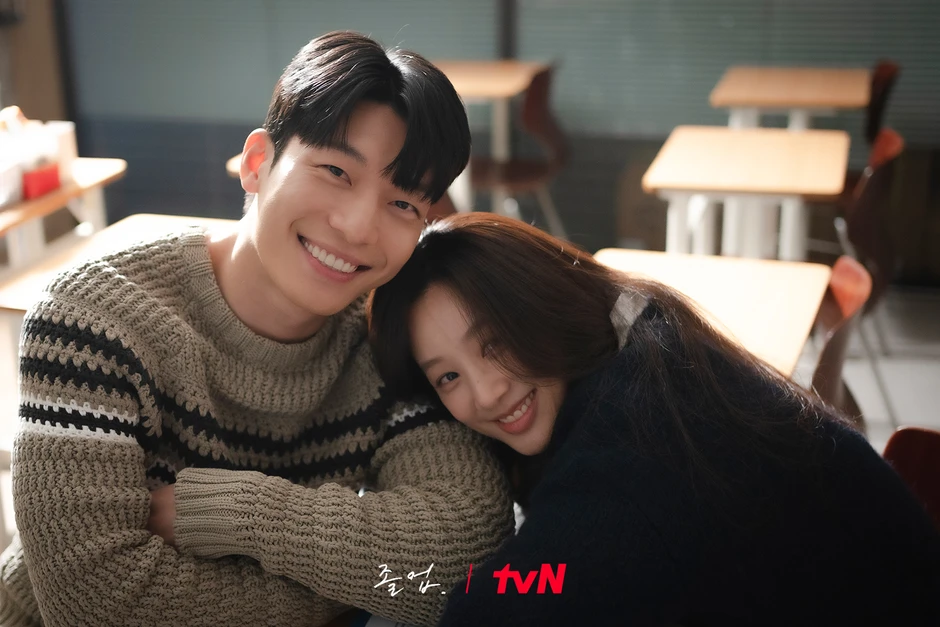 Showbiz có tin vui: 2 diễn viên phim giờ vàng “phim giả tình thật” dù chênh nhau 10 tuổi, quyết cưới trong năm sau Showbiz có tin vui: 2 diễn viên phim giờ vàng “phim giả tình thật” dù chênh nhau 10 tuổi, quyết cưới trong năm sau