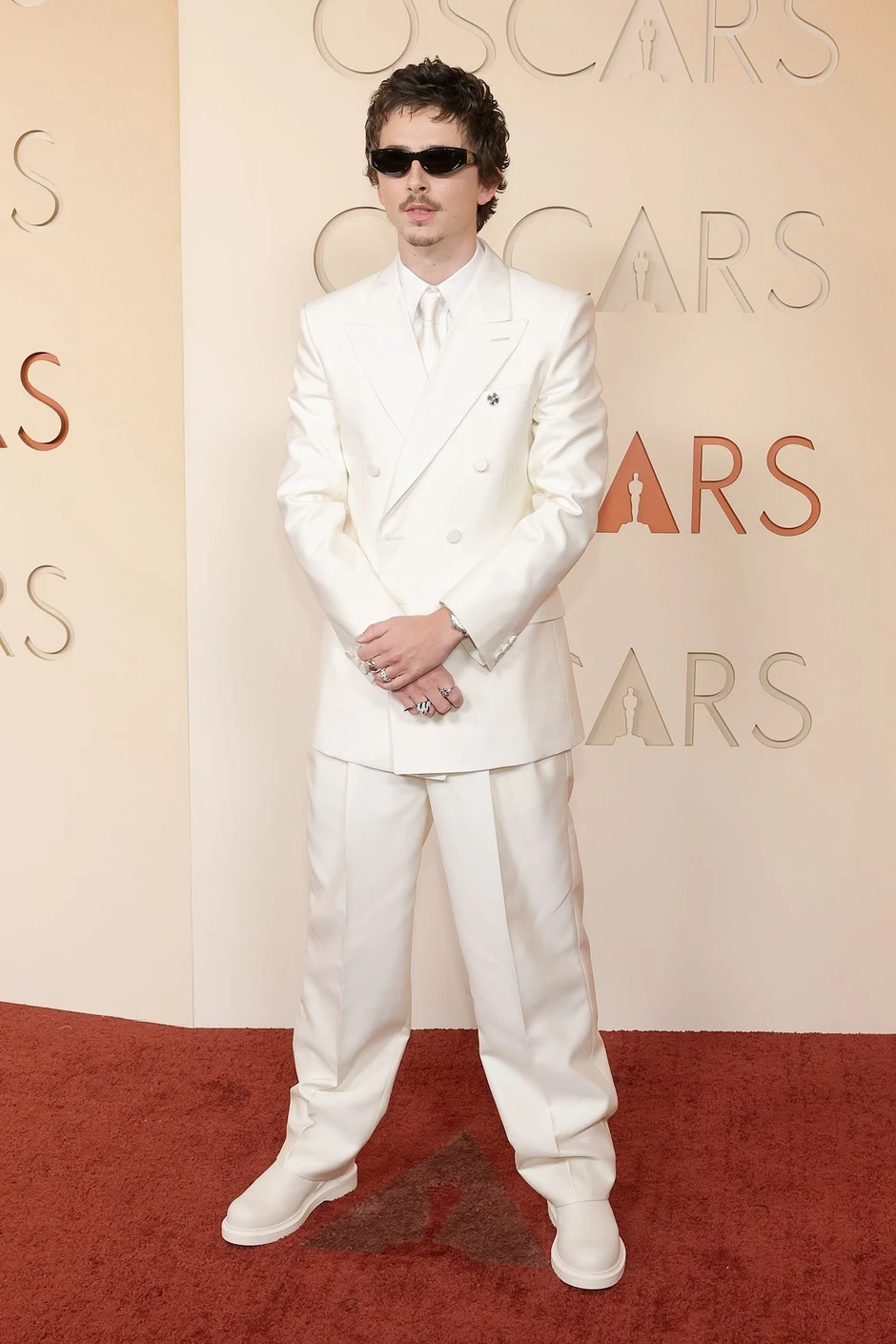 Siêu thảm đỏ Oscar 2026: Anne Hathaway - Emma Stone visual đại chiến, Timothée Chalamet có so kè được nam thần Đồi Gió Hú? Siêu thảm đỏ Oscar 2026: Anne Hathaway - Emma Stone visual đại chiến, Timothée Chalamet có so kè được nam thần Đồi Gió Hú?