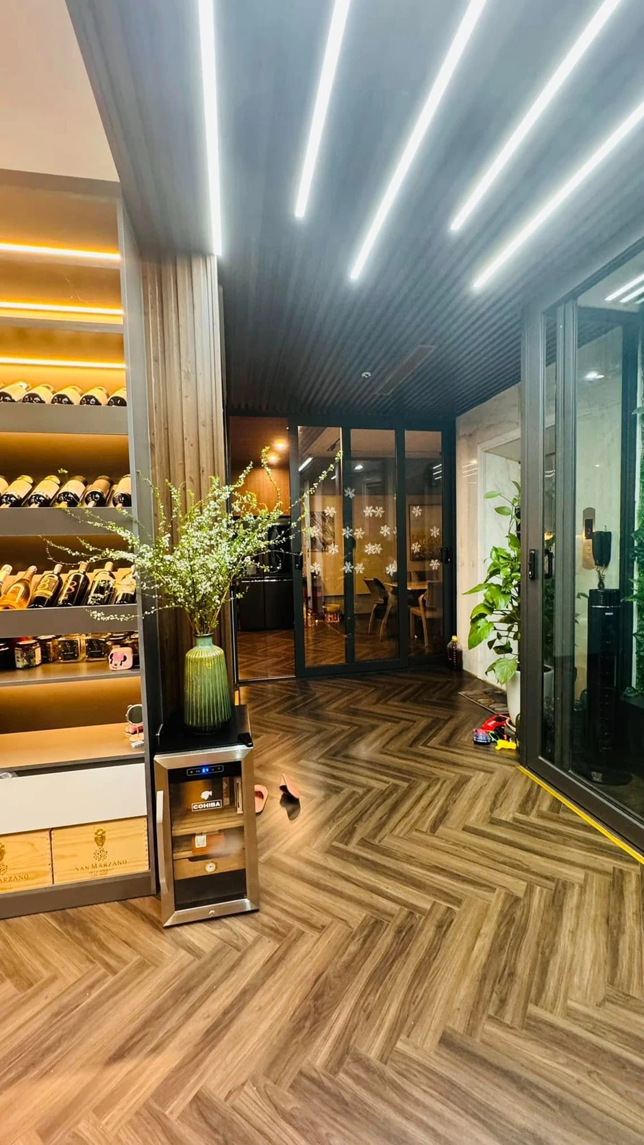 Soái ca diễn đỉnh nhất nhì truyền hình Việt: Cuộc sống U45 triệu người mơ, sở hữu biệt thự 3 mặt tiền Hà Nội, thêm 1 nhà vườn rộng 1.300m2 Soái ca diễn đỉnh nhất nhì truyền hình Việt: Cuộc sống U45 triệu người mơ, sở hữu biệt thự 3 mặt tiền Hà Nội, thêm 1 nhà vườn rộng 1.300m2